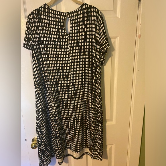 COPY - Ladies casual dress - Picture 1 of 4